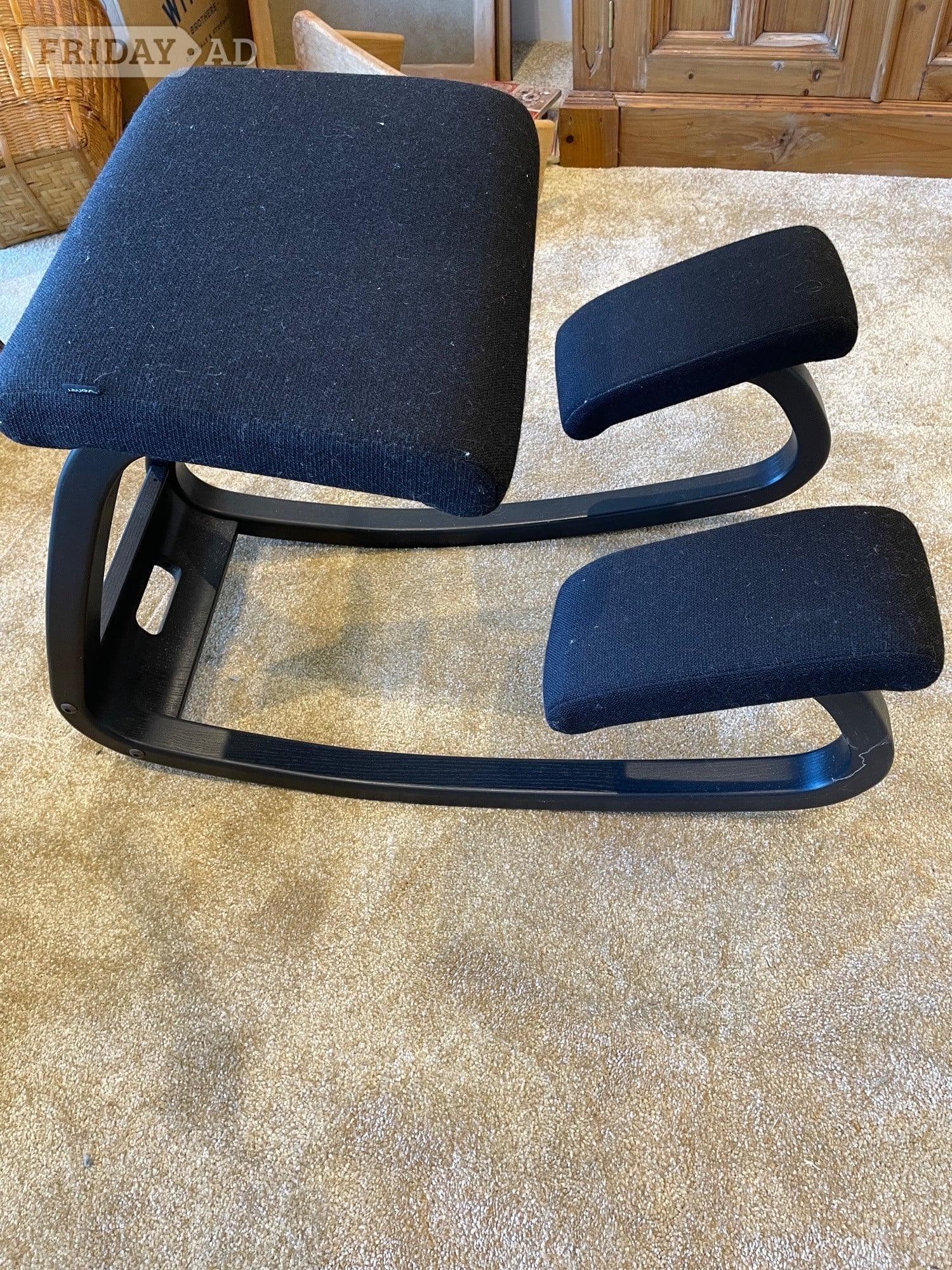Kneeling chair for back problems 