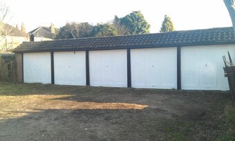 SIngle garage to rent at Sutton/Belmont border