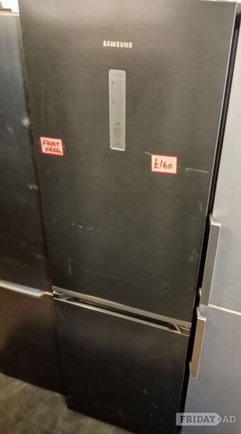 Samsung large frost free fridge freezer 