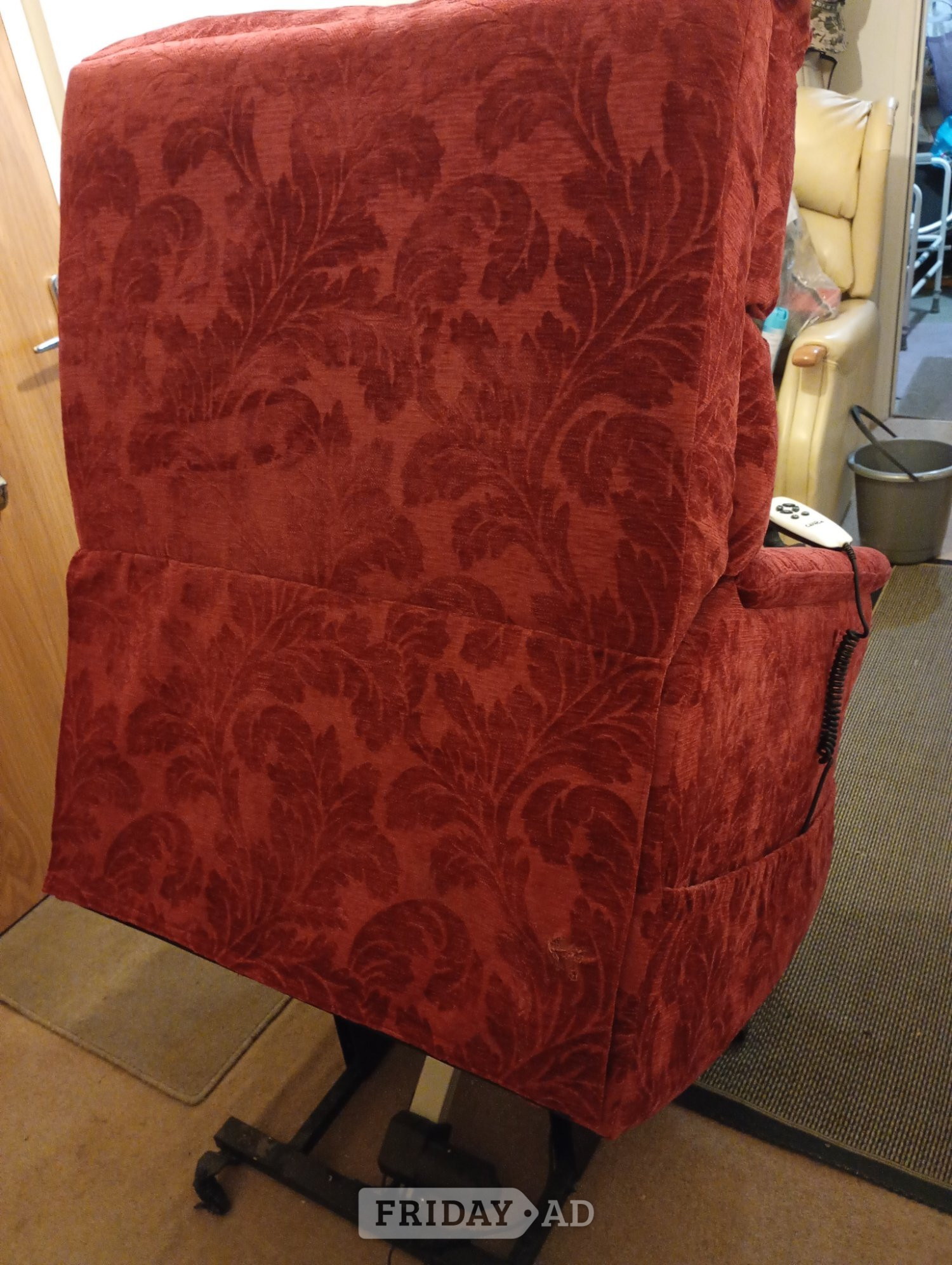 His and Hers electric rise and reclining chairs  - Furniture