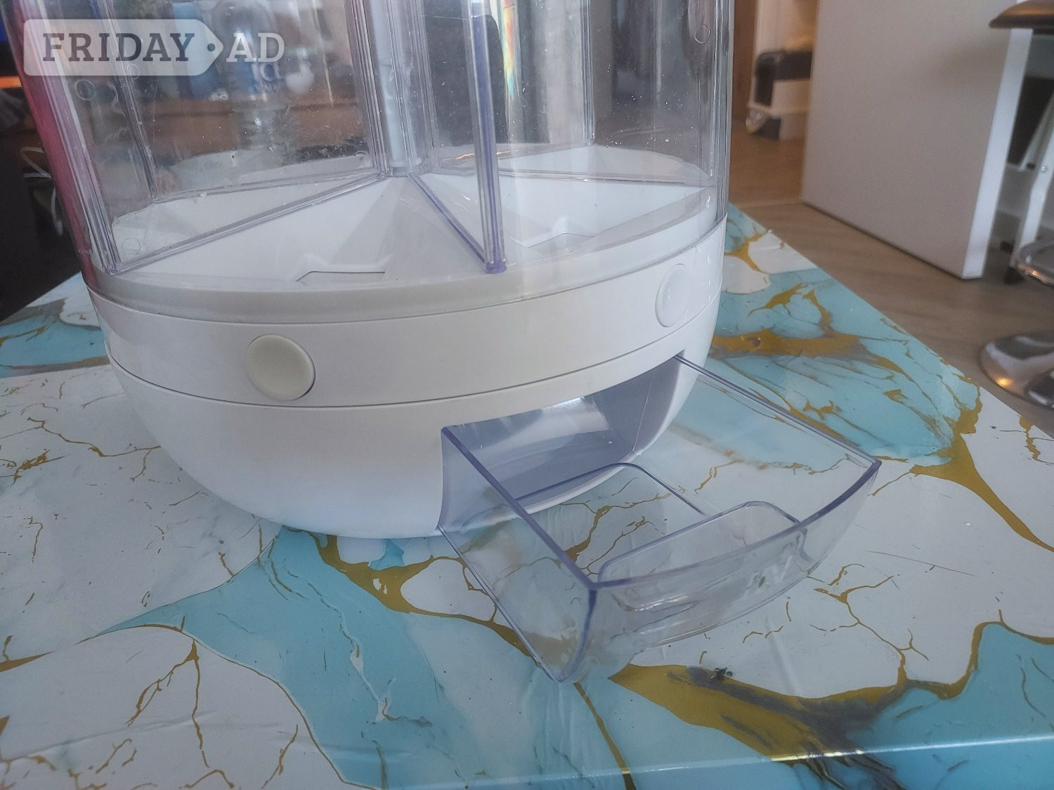 rotating storage dispenser - Home Appliances in Brighton