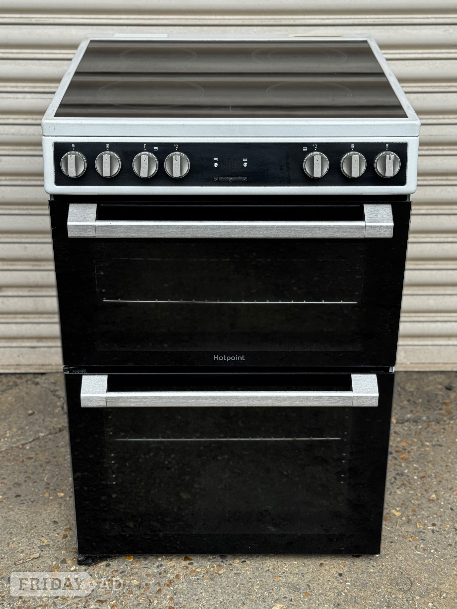 Hotpoint electric cooker 60cm ceramic double oven 3 months warran