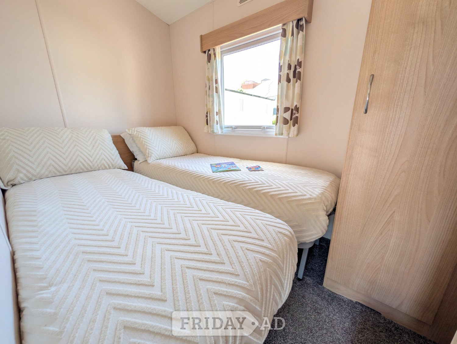 2 bed 2014 Delta Resort - Motorhomes & Caravans in Paignton