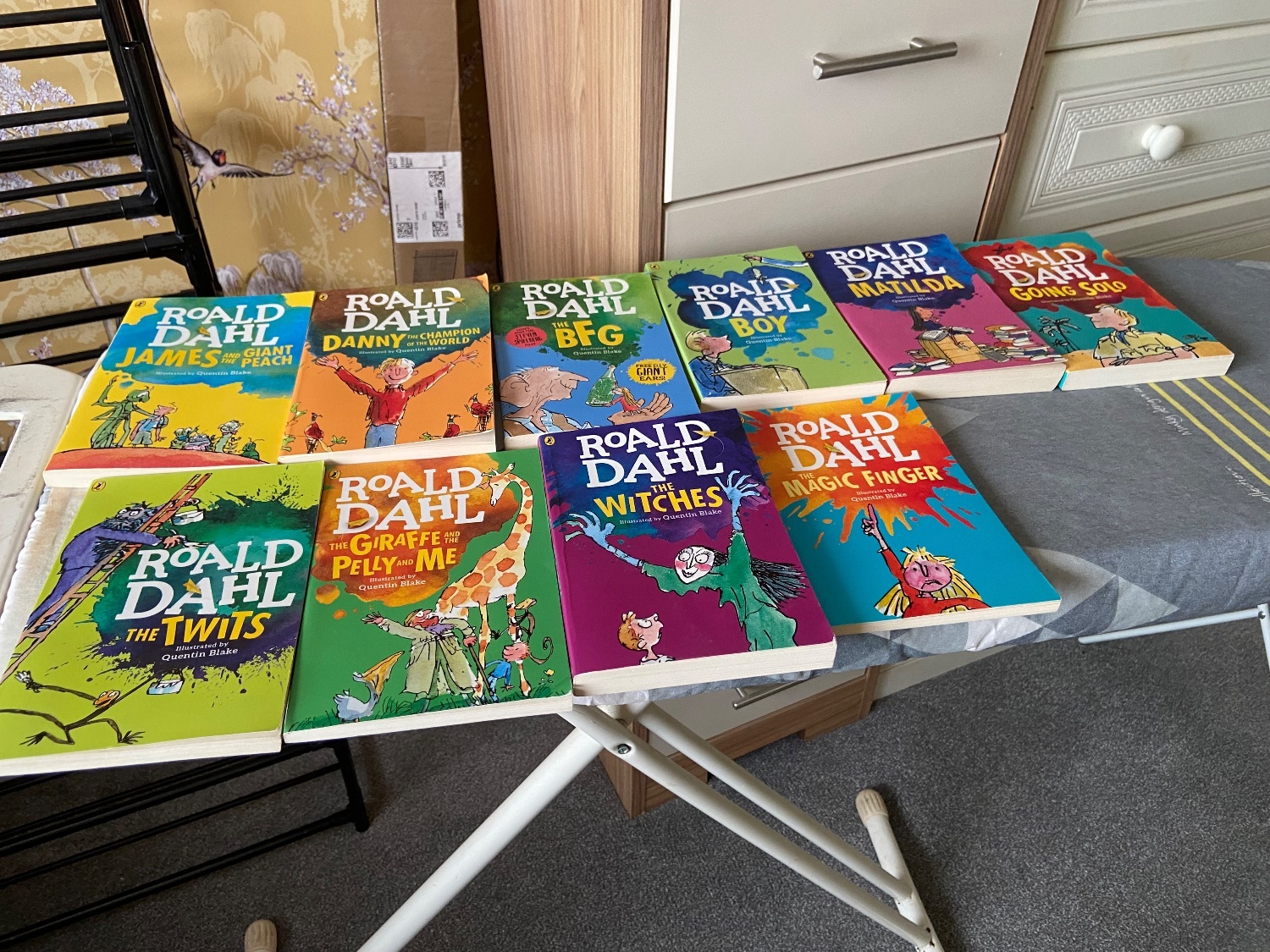 Worthing 10 love books Ronald Dalhl