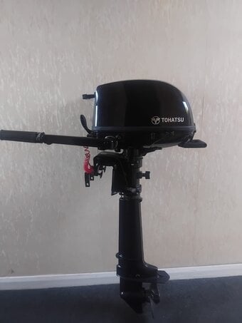 A New 2024 rTohatsu 6hp Shafted Outboard Engine. 