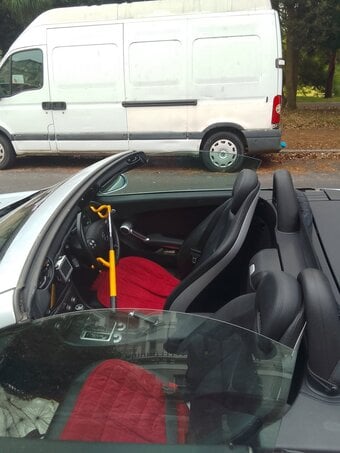Only done 50000 miles drives like new mot till March very good co