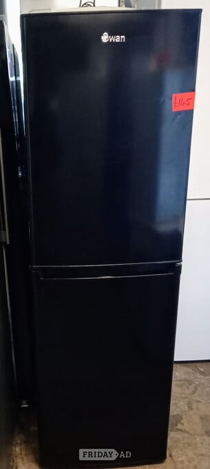 Swan fridge freezer in fantastic condition 