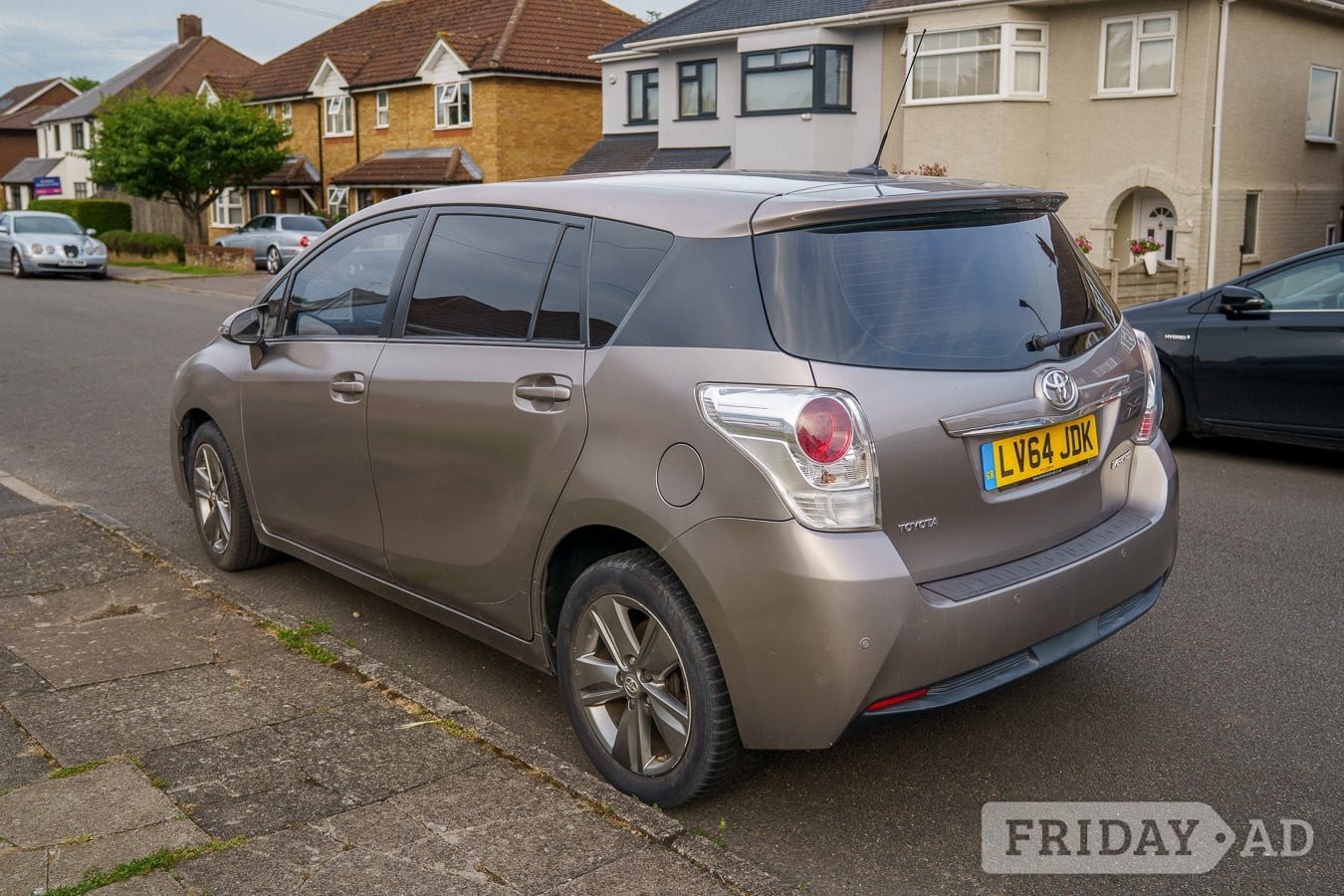 Toyota Verso 2014 - Cars in Hillingdon