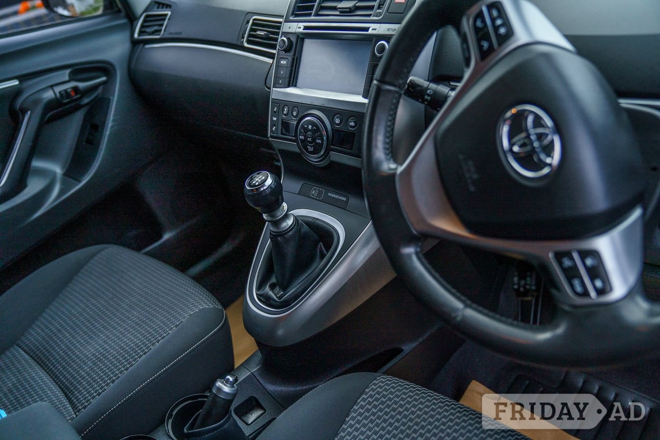Toyota Verso 2014 - Cars