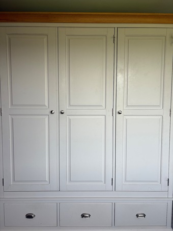 The Cotswold Company Dove Grey Triple Wardrobe 