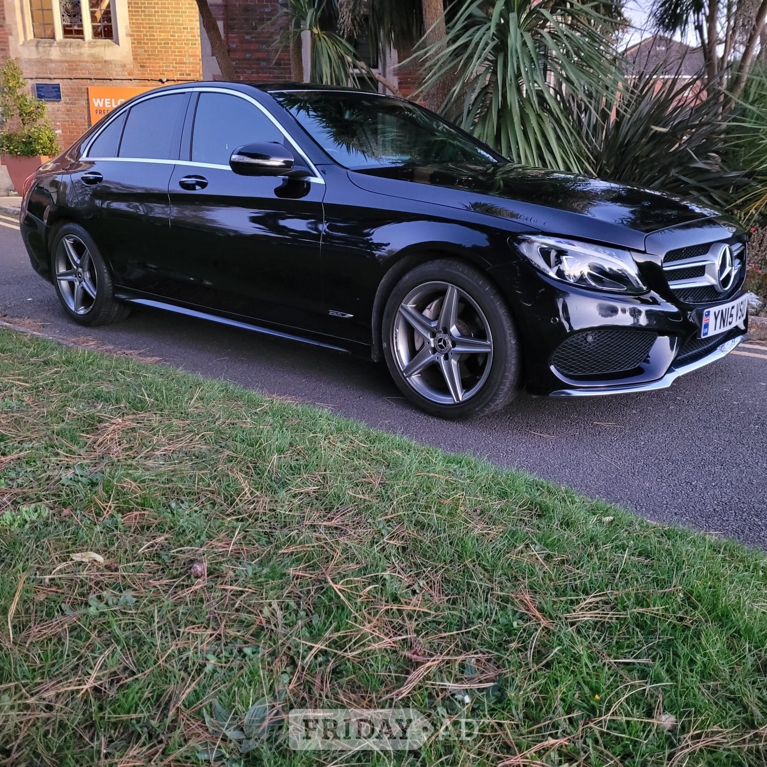 MERCEDES C200 AUTOMATIC BLUETEC AMG PREMIUM PLUS £30 ROADTAX. - Cars in Hastings