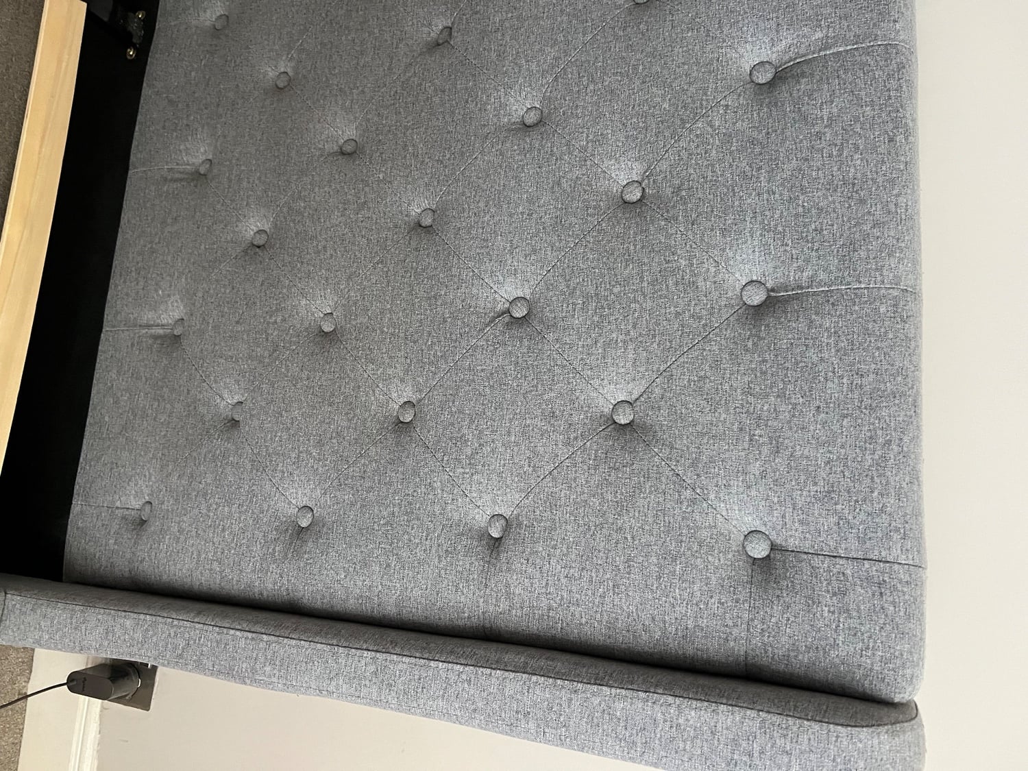 A lovely grey fabric king size bed frame. - Furniture in Tunbridge Wells