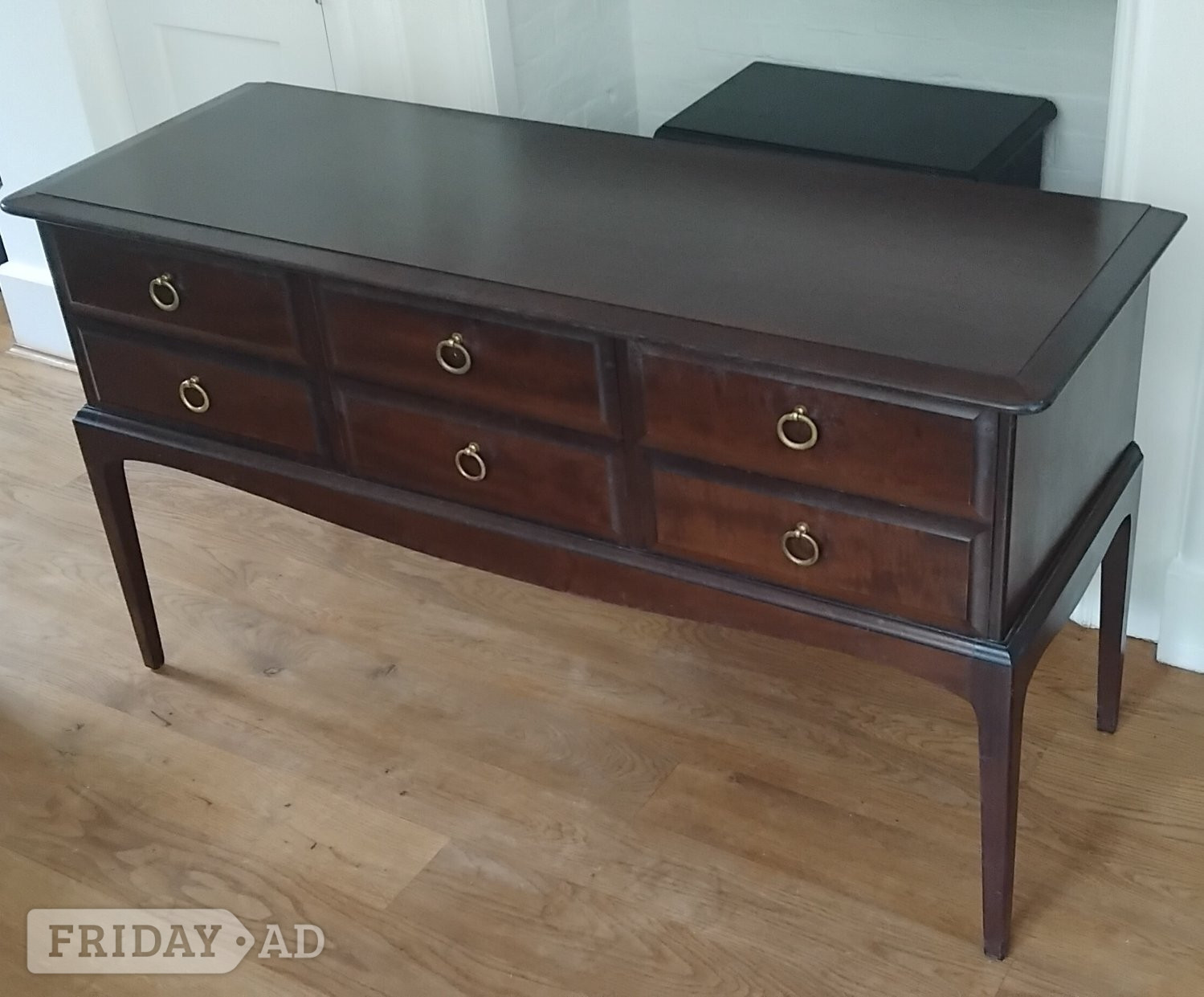 Stag Minstrel 6 Drawer Sideboard, VGC