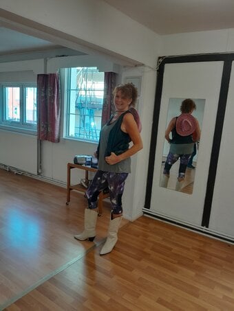 LINE DANCING CLASS