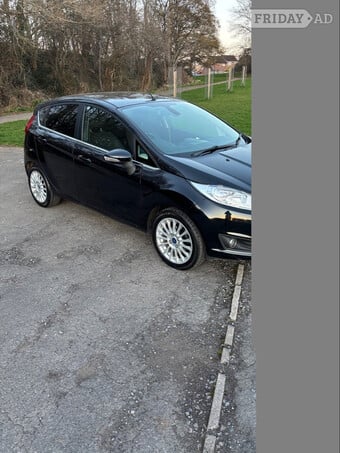 Ford fiesta titanium 