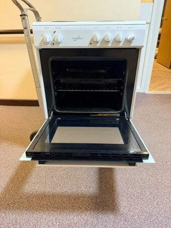 60 cm electric cooker for £140