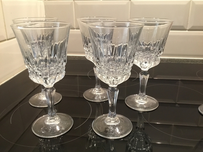 5 wine glasses