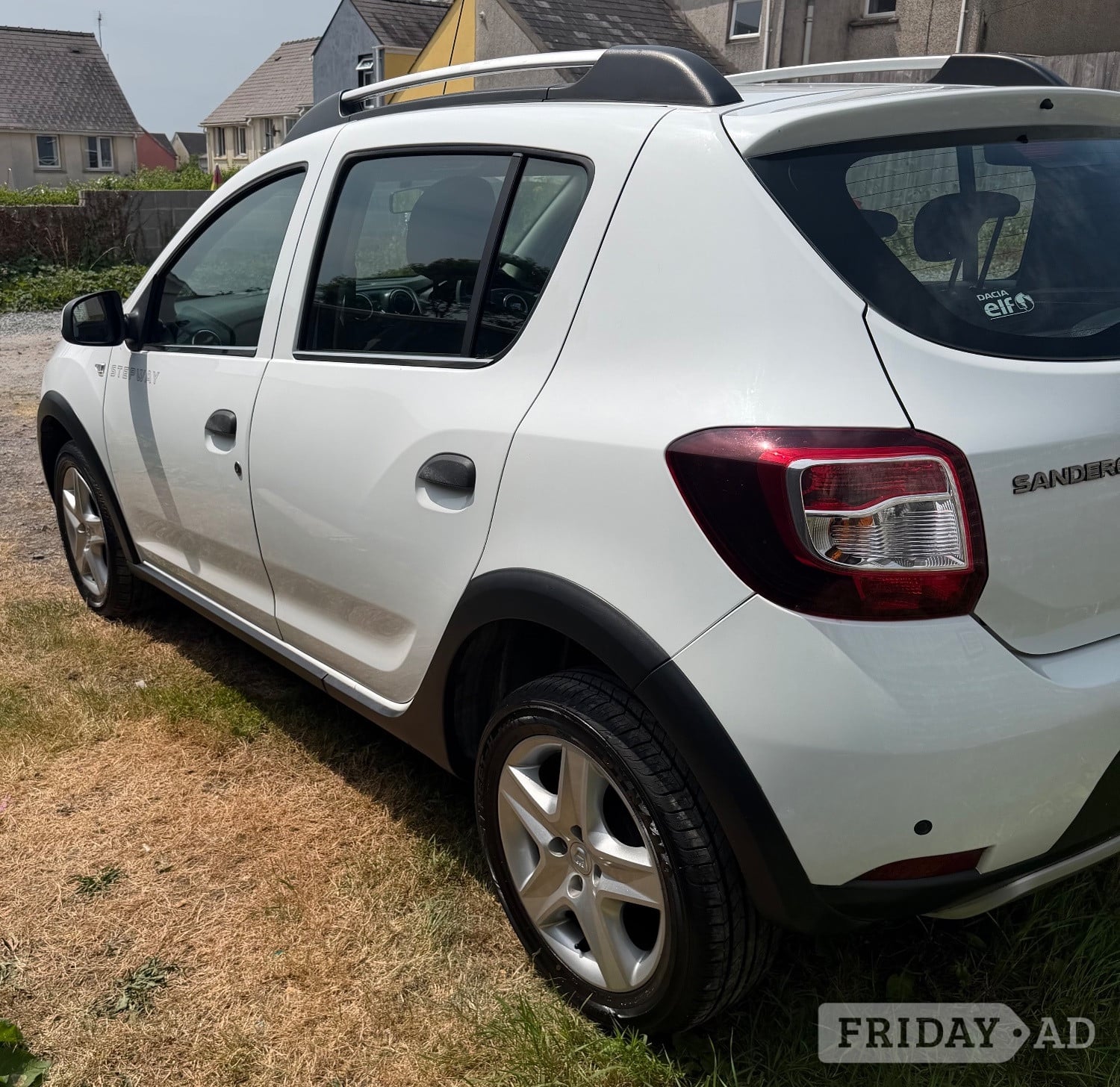 [ berth ]Dacia Sandero Stepway