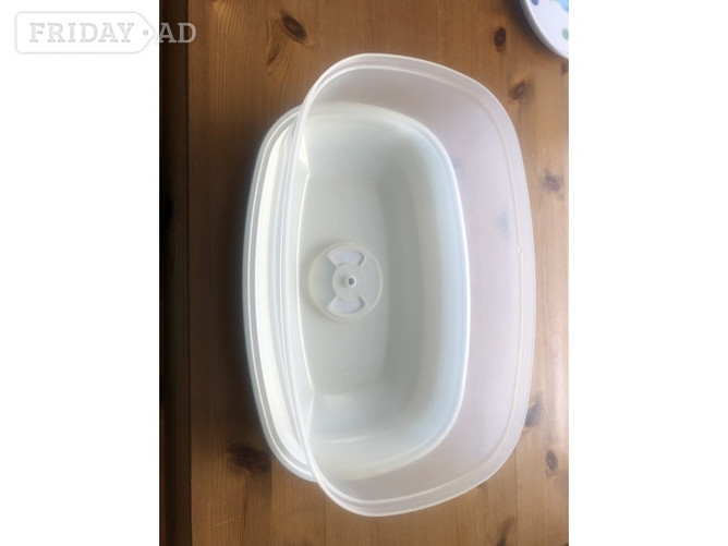 Cake container 10.5” X 7” X 5” high.   Calls only