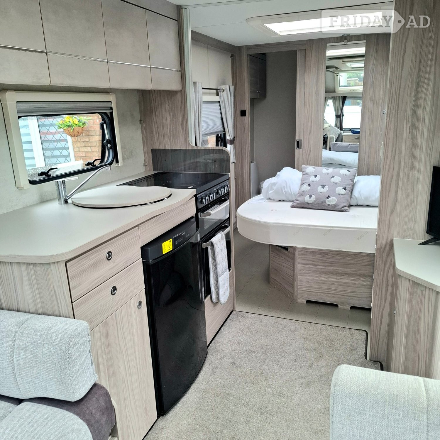 Elddis 554, Riva 2021 - Motorhomes & Caravans in Swansea