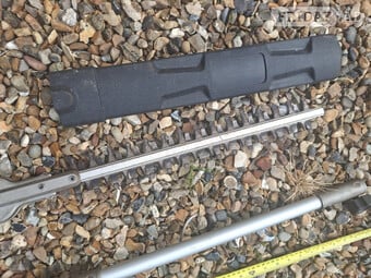 Corded electric pole hedge trimmer 