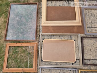 I have a quantity of mostly old picture frames for paintings, generally of good quality mostly for oils, some cost £100 plus each but no room now for them. See photos. Colection free but must take all not pick and choose! Location is Bramley Green, Angmering.