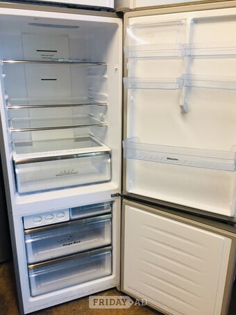 Hisense silver fridge freezer frost free