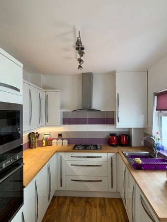 Beautiful Furnished 4-Bedroom Brighton Townhouse – Short-Term Let