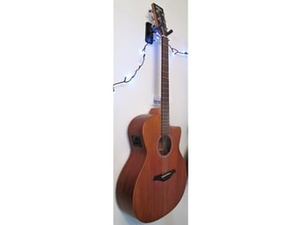 Elec / Acoustic VINTAGE VE900 MH  vgc with Quality New Strings and Set -Up