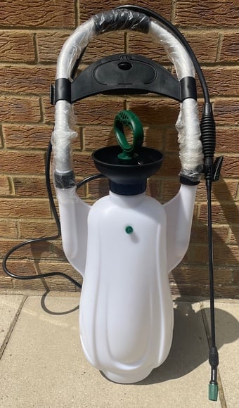 12 Litre container garden Sprayer
