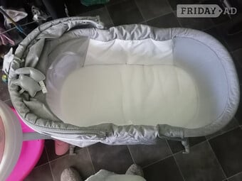 Baby travel cot