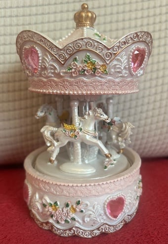 Wind up Musical carousel