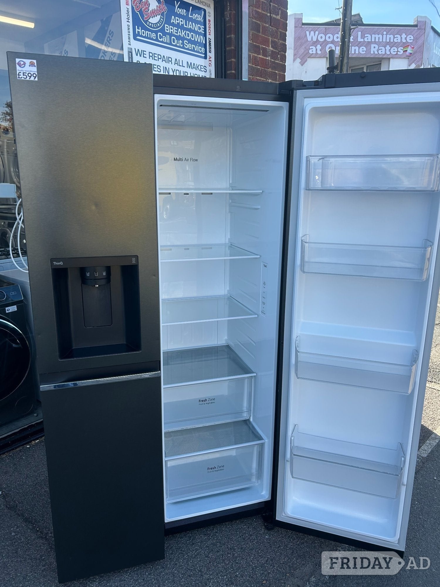 LG AMERICAN FRIDGE FREEZER