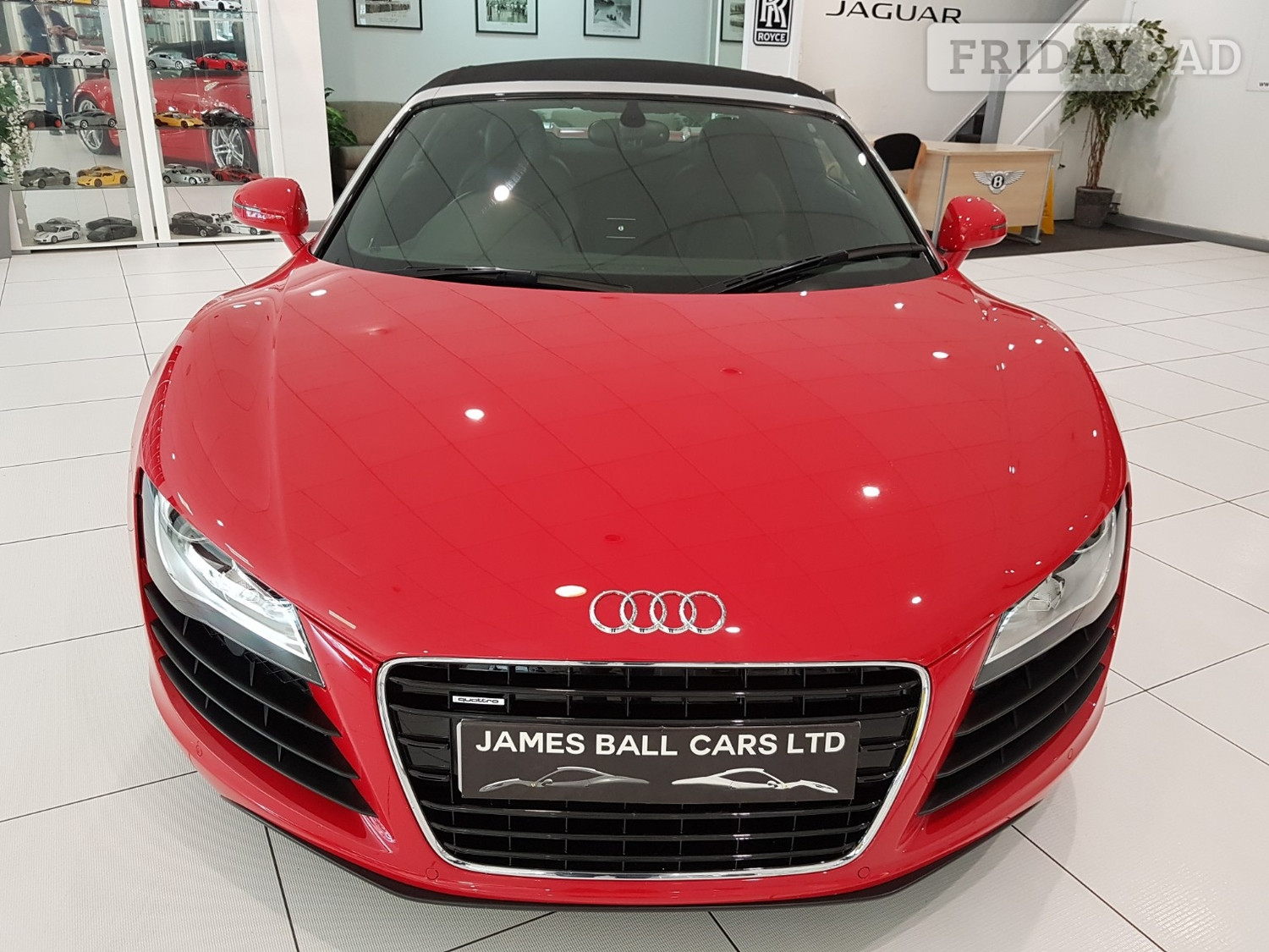 [ berth ]Audi R8