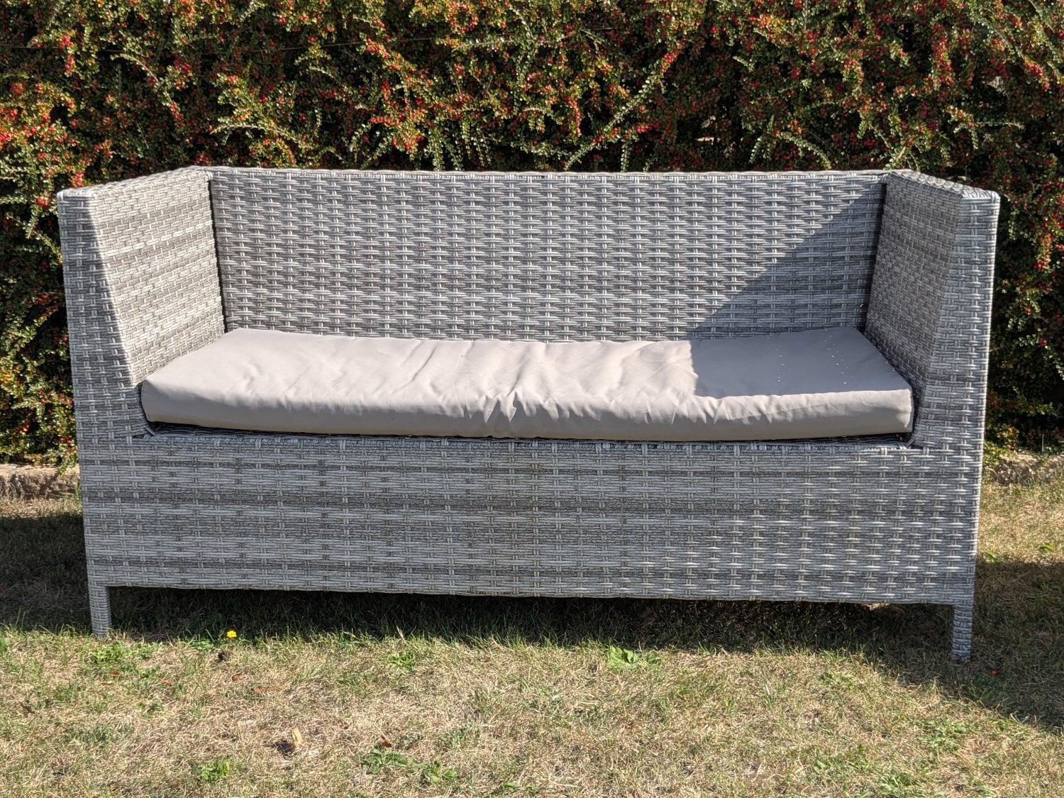 Rattan garden furniture - Furniture