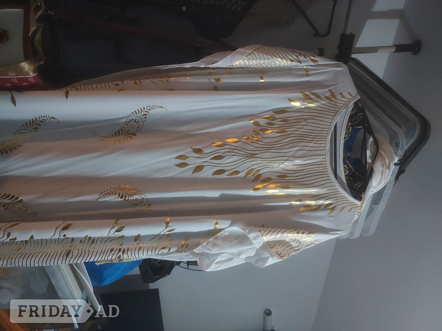 Brighton White & Gold sleeveless ethnic pattern Abaya with scarf (one size