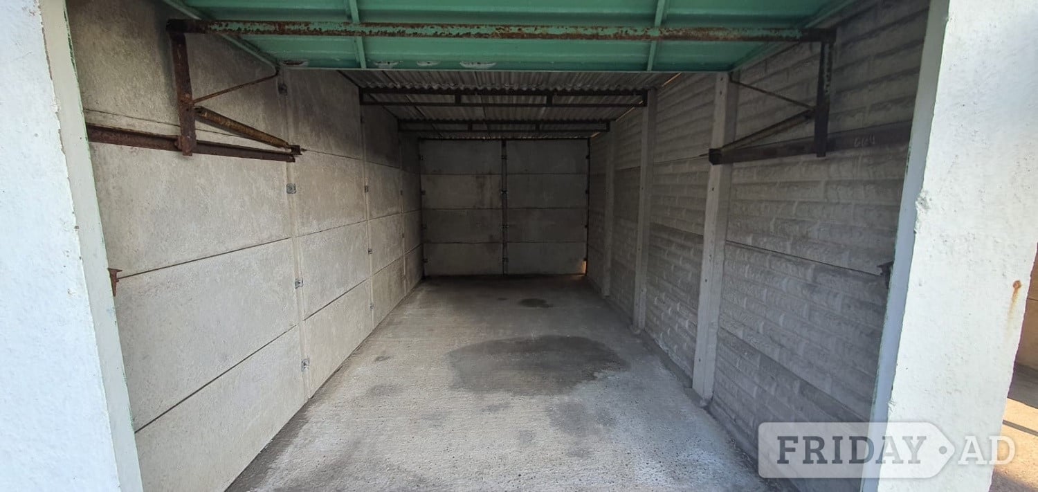 St. Leonards-On-Sea Garage To Let
