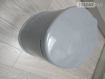 Humlin Portable camping toilet.