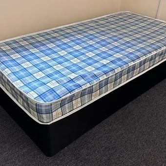 Single - Economy mattress with black divan base
