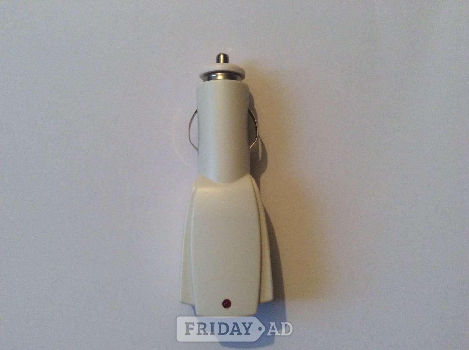 USB DOUBLE PORT CAR CHARGER