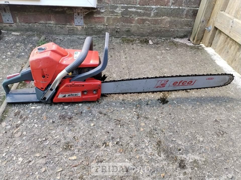 Efco top make large professional 72cc chainsaw great condition, 2