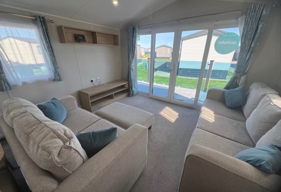 Hayling Island Static caravan Hayling Island 12 month season none resident 