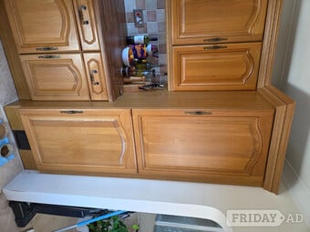 Full Kitchen, oak doors and cabinets