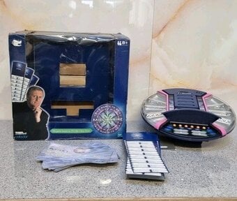 Vintage Who Wants to Be a Millionaire Electronic Game  