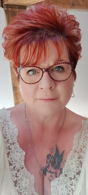 Busty and Curvy Qualified Erotic and Sensual Massage Therapist