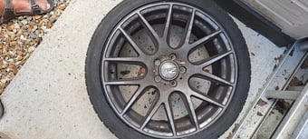 ALLOY WHEELS AND TYRES 