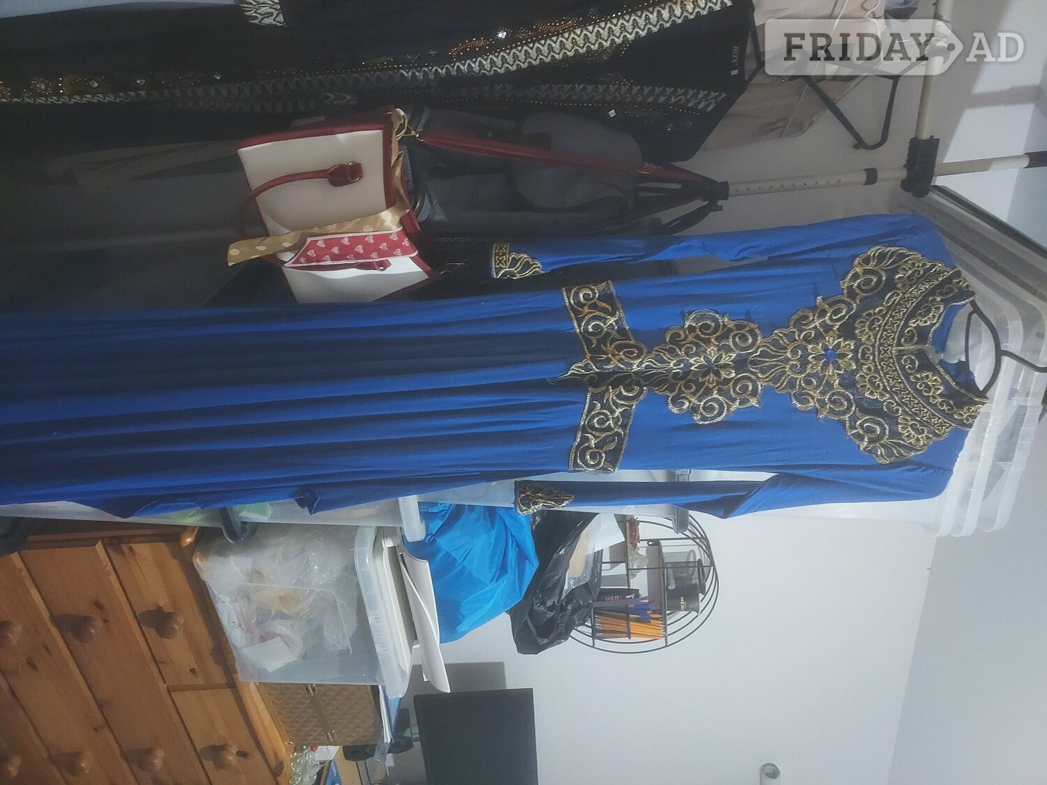 Farasha Abaya (Navy blue and Gold) size 12