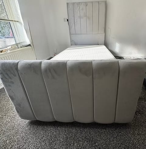 SINGLE - DELUXE LINED SIDE LIFT DIVAN OTTOMAN - Furniture in Rotherham