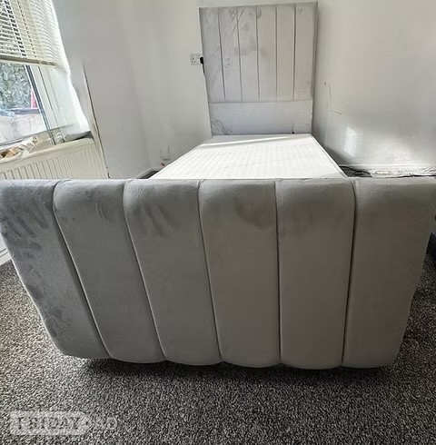 SINGLE - DELUXE LINED SIDE LIFT DIVAN OTTOMAN - Furniture in Rotherham