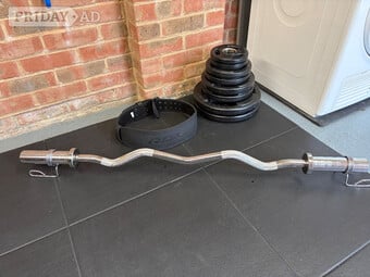Ez curl bar with weights and belt
